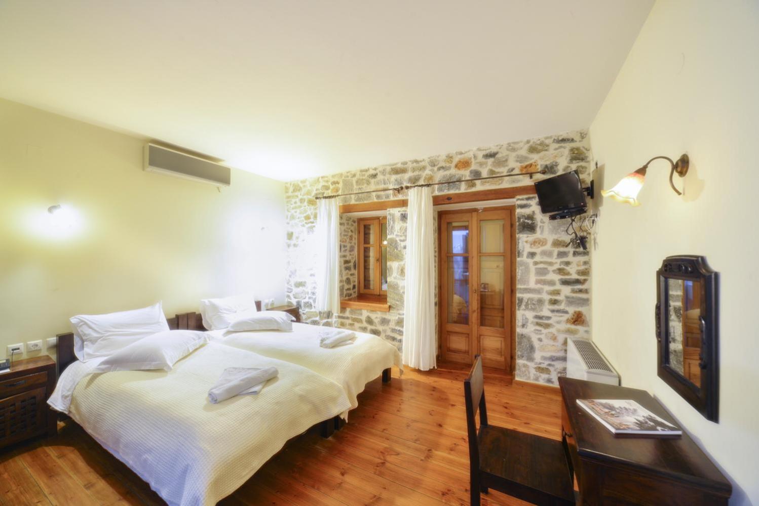 Hotel Eos - Authentic Experience Skíti Habitación foto
